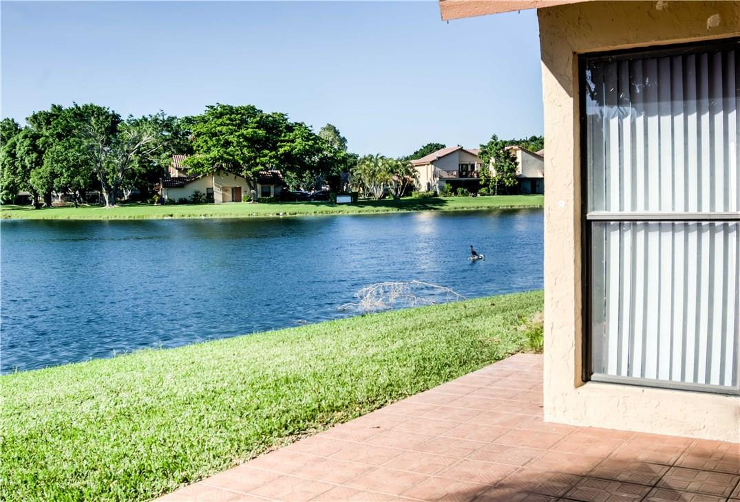 The Lakes - Residential