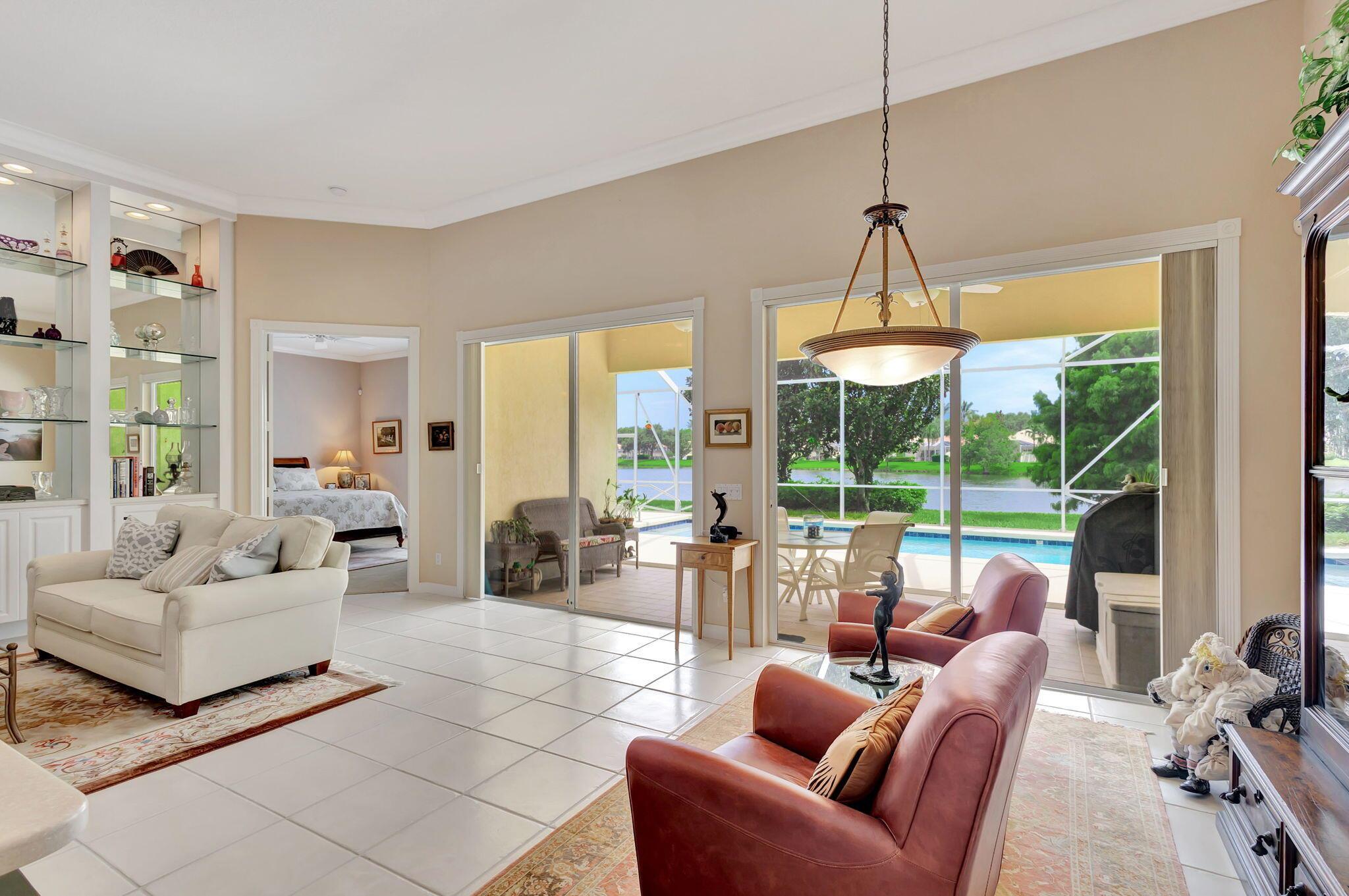 Photo 14 of 68 of 1111 Orinoco Way house