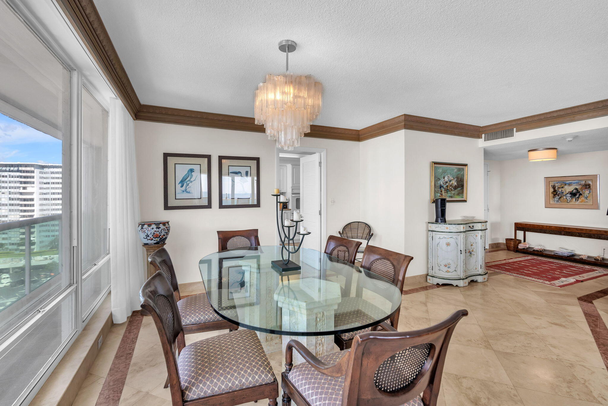 2100 S Ocean Lane S 902