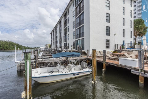 Tiny photo for 3200 N OCEAN Drive #402, Hollywood, FL 33019 (MLS # B26084444)