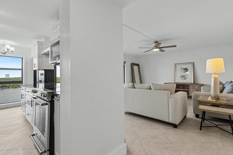 Tiny photo for 3200 N OCEAN Drive #402, Hollywood, FL 33019 (MLS # B26084444)