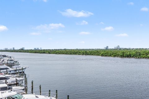 Tiny photo for 3200 N OCEAN Drive #402, Hollywood, FL 33019 (MLS # B26084444)