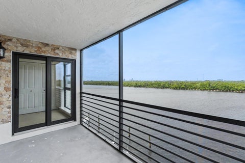 Tiny photo for 3200 N OCEAN Drive #402, Hollywood, FL 33019 (MLS # B26084444)