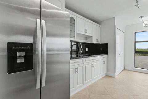 Tiny photo for 3200 N OCEAN Drive #402, Hollywood, FL 33019 (MLS # B26084444)
