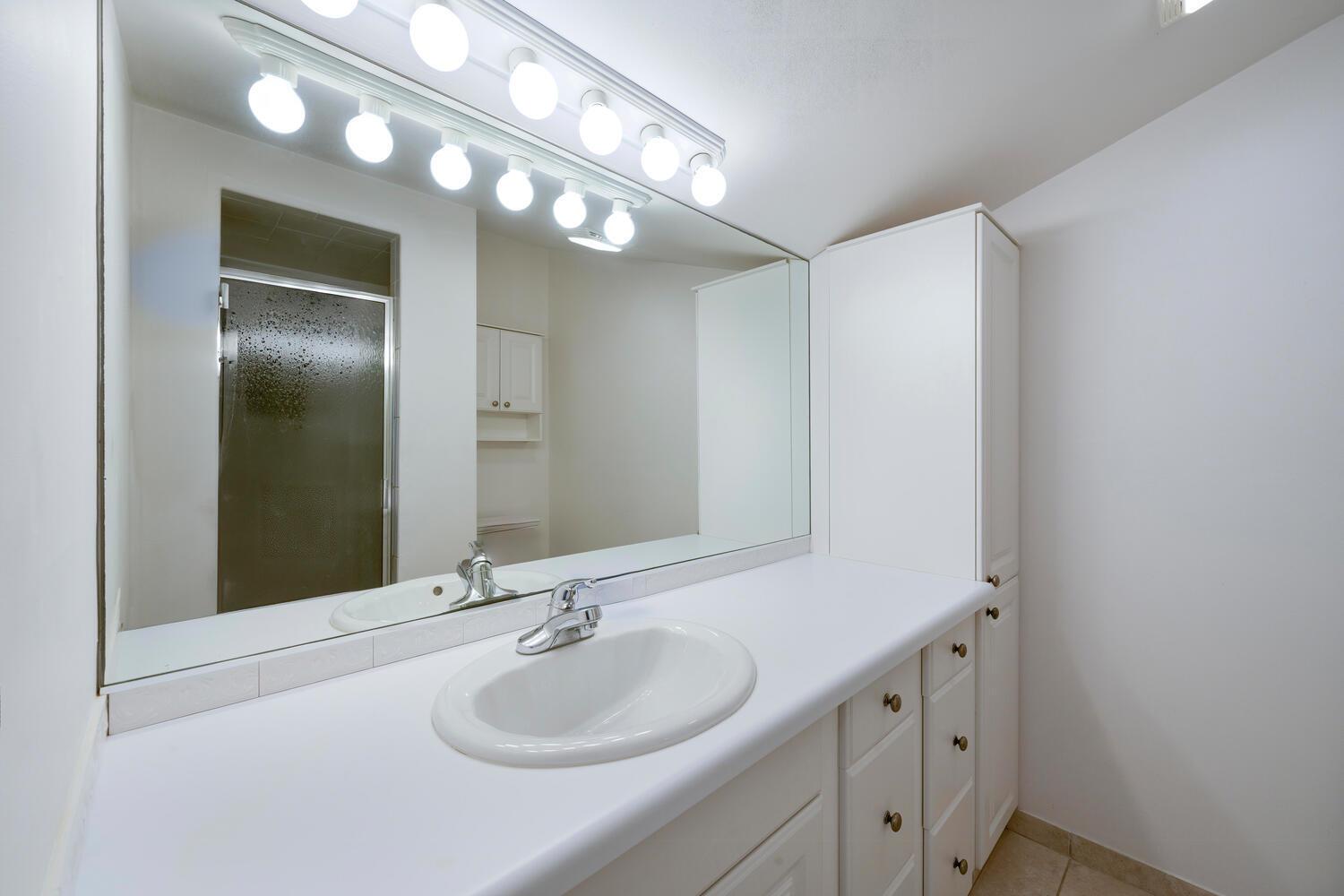 NORTH SHORE TERRACE 1 - Residential Lease