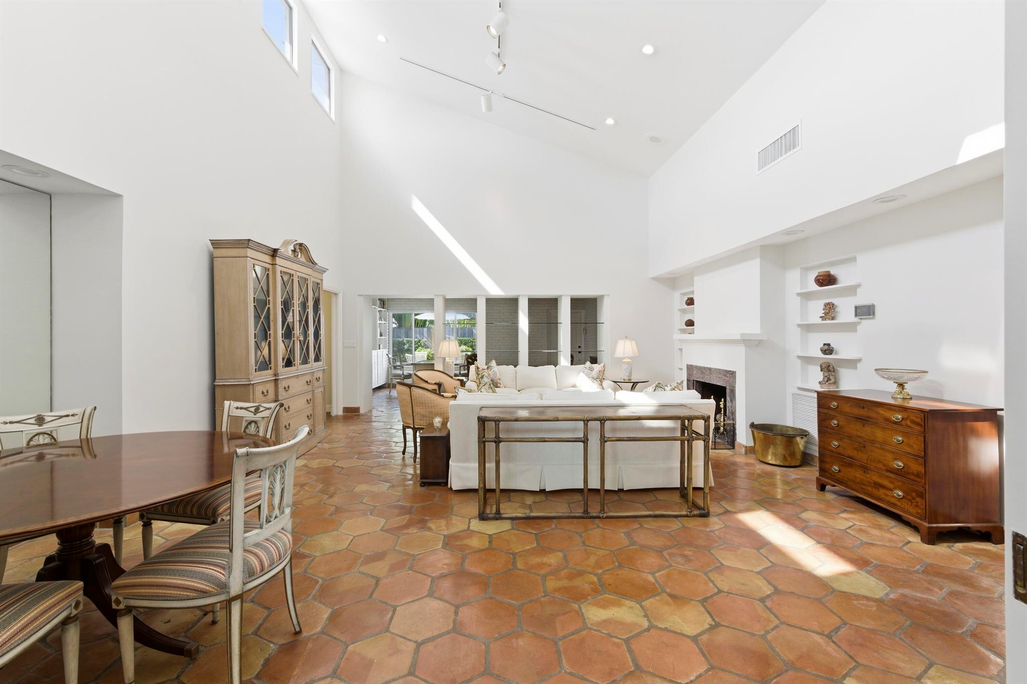 NORTH SHORE TERRACE 1 - Residential Lease