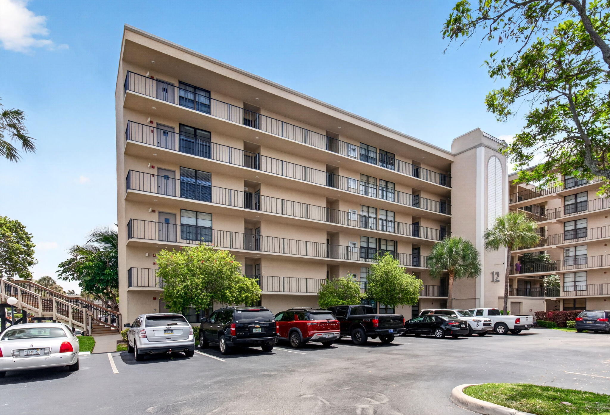 12 Royal Palm Way 501
