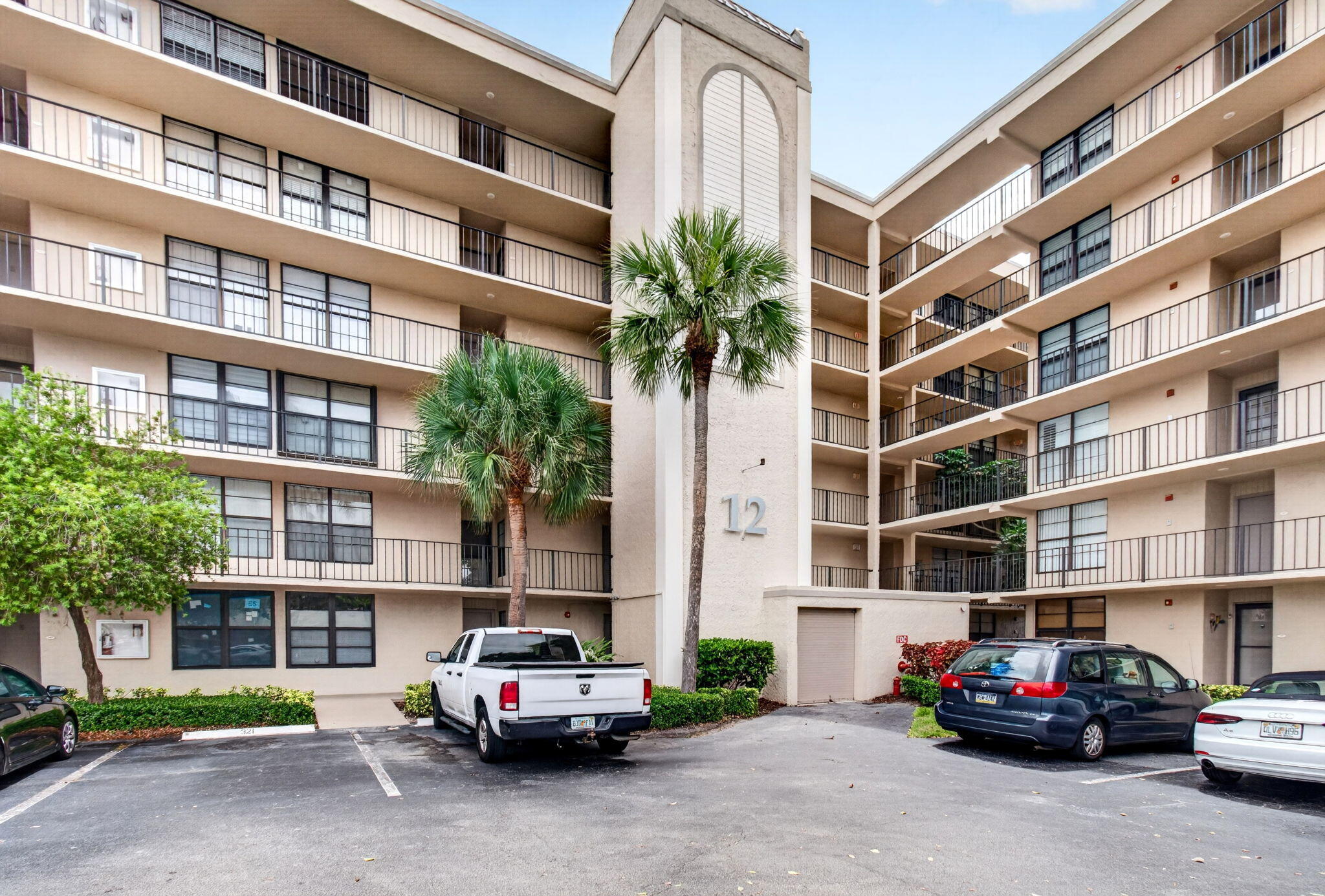 12 Royal Palm Way 501