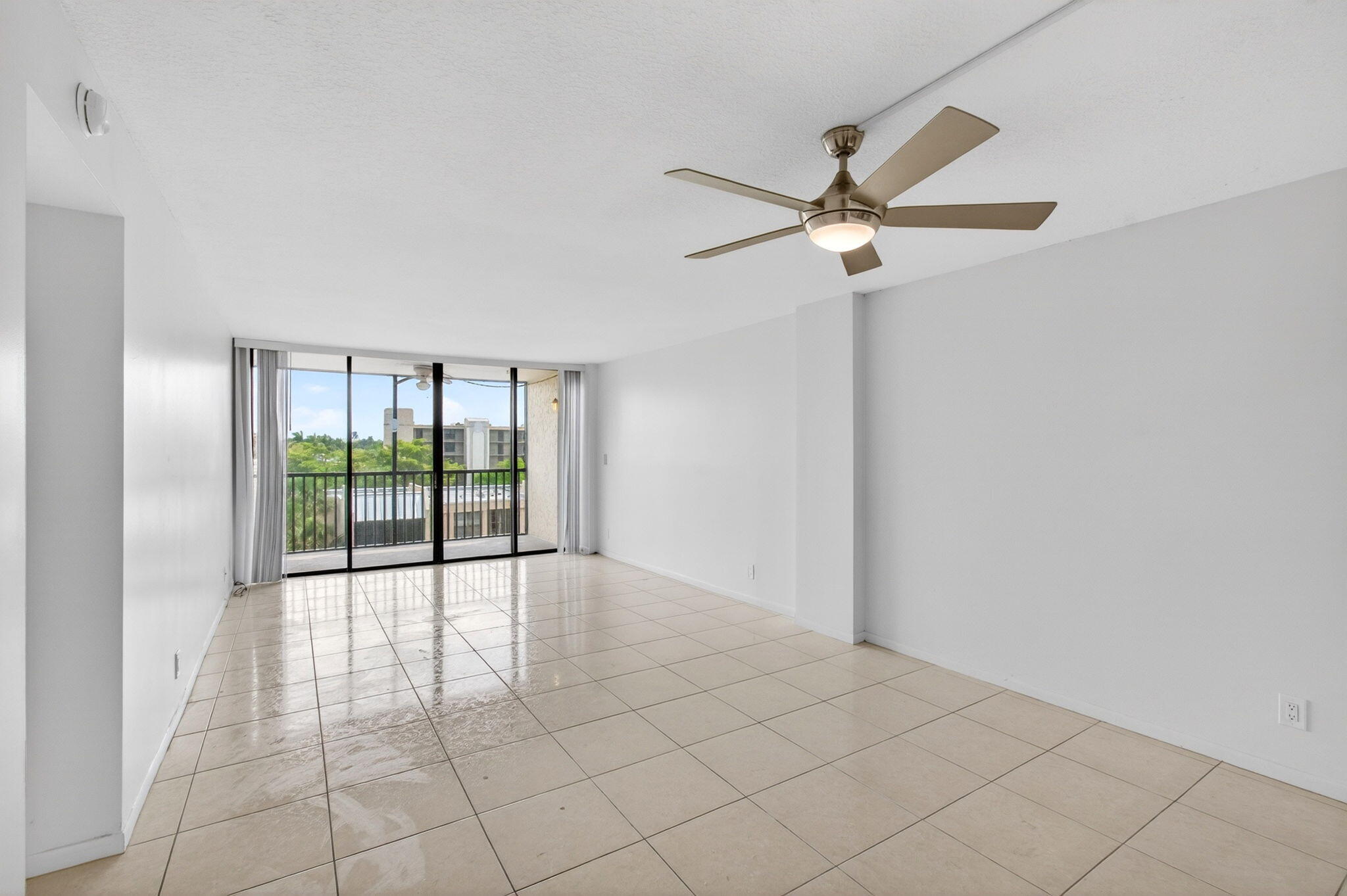 BOCA BAYOU CONDO - Residential Lease
