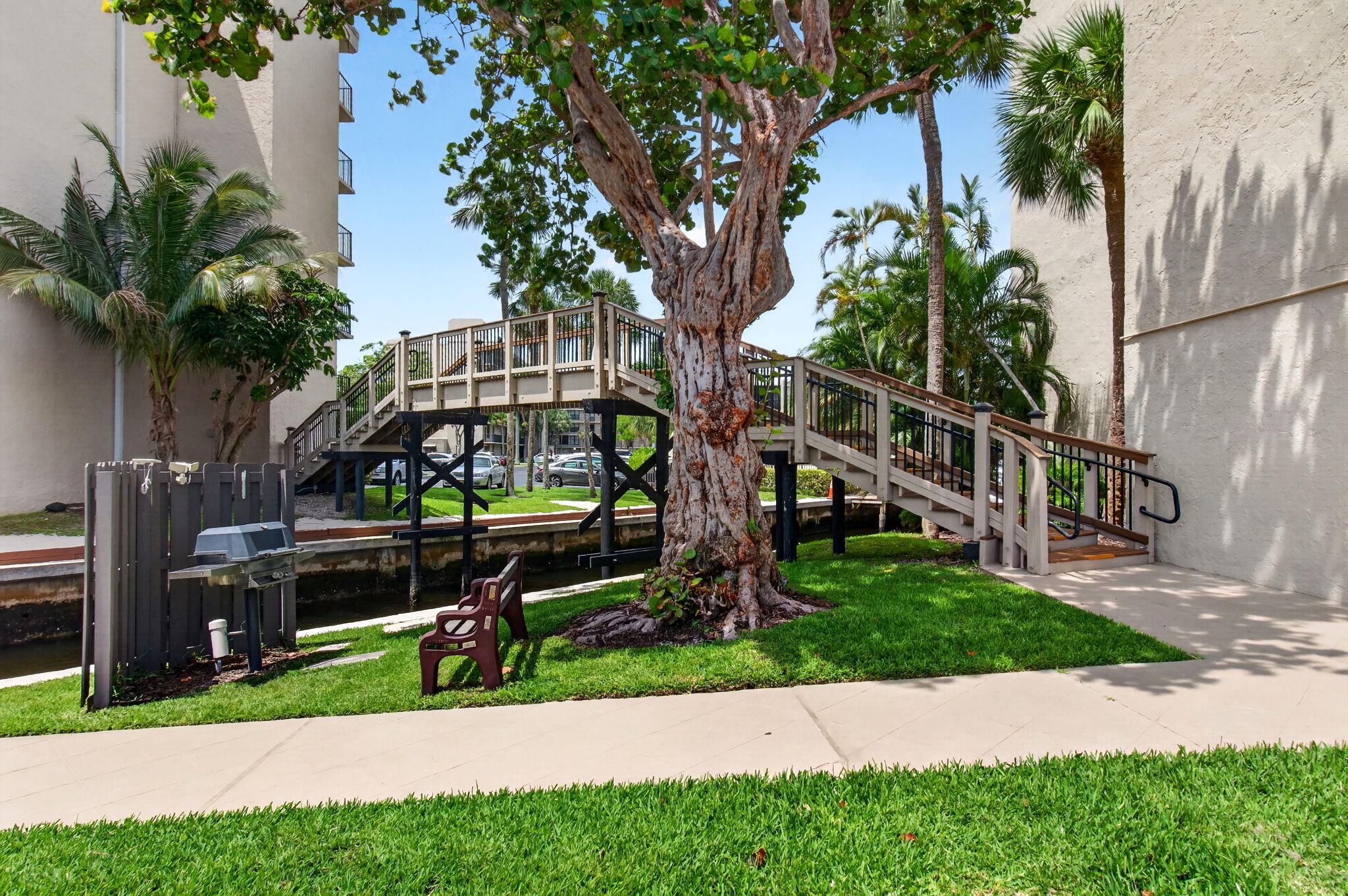 BOCA BAYOU CONDO - Residential Lease