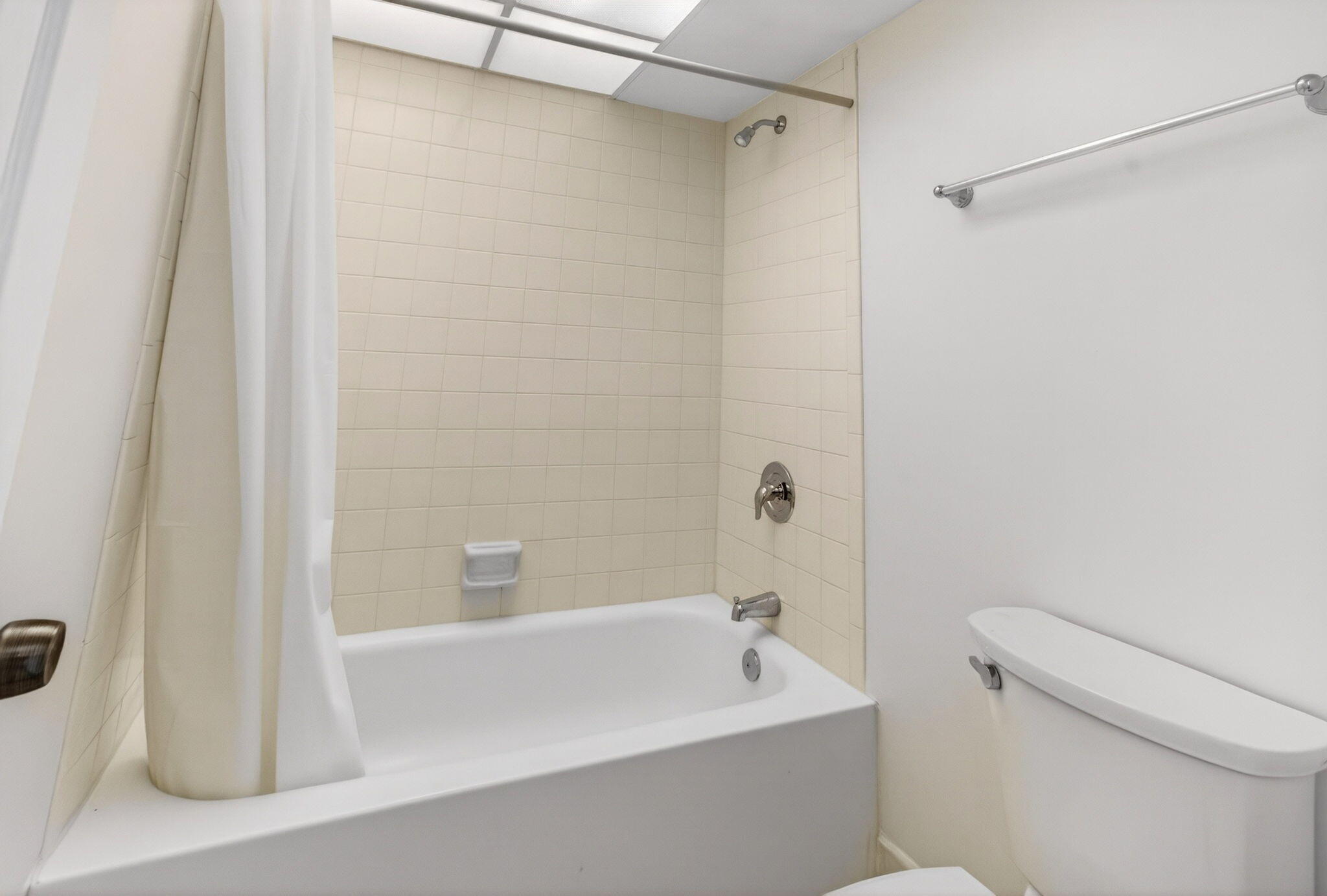 BOCA BAYOU CONDO - Residential Lease