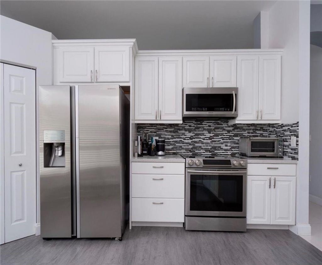 Photo of 14272 NW 18th Court, Pembroke Pines, FL 33028 (MLS # B26040564)