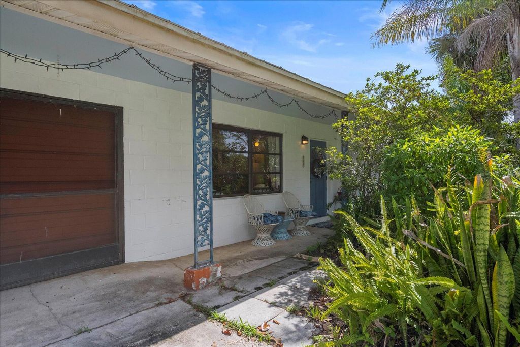 Photo of 2279 NW Sunset Boulevard, Jensen Beach, FL 34957 (MLS # R11002227)