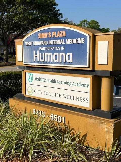 FULLY BUILT OUT MEDICAL SPACE.
2300 sf. Ground floor. 24/7 access with ample, office front parking. Turnkey, ready for your doctor, staff, and patients.
BASE RENT $24.35/sf
CAM $5.27/sf
Contact listing agent to set up an appointment.