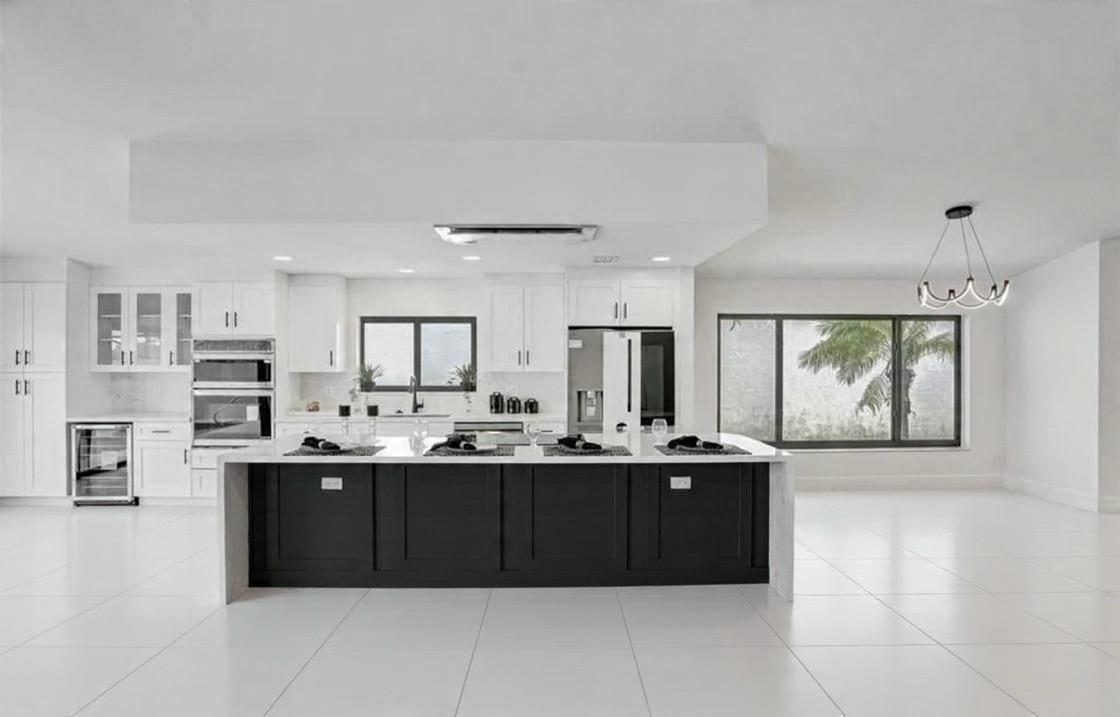 21392 Bridge View Dr