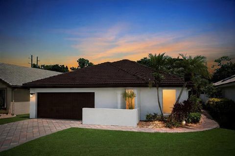 21392 Bridge View Dr Boca Raton FL 33428