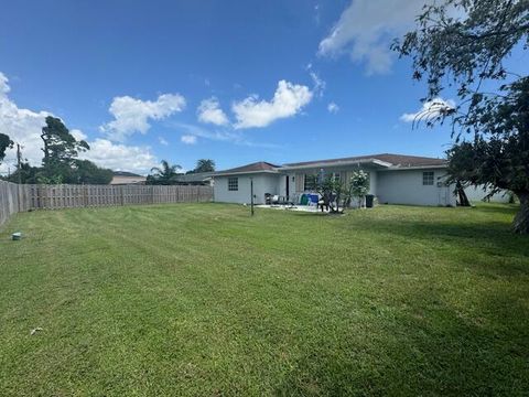 A home in Port St Lucie