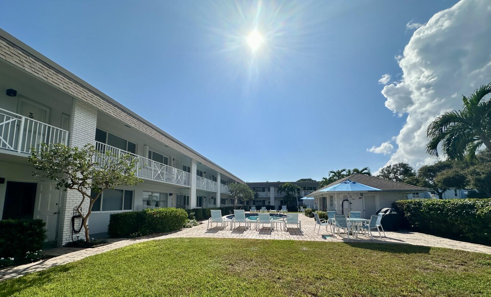 DELRAY COLONIAL INC - Residential Lease