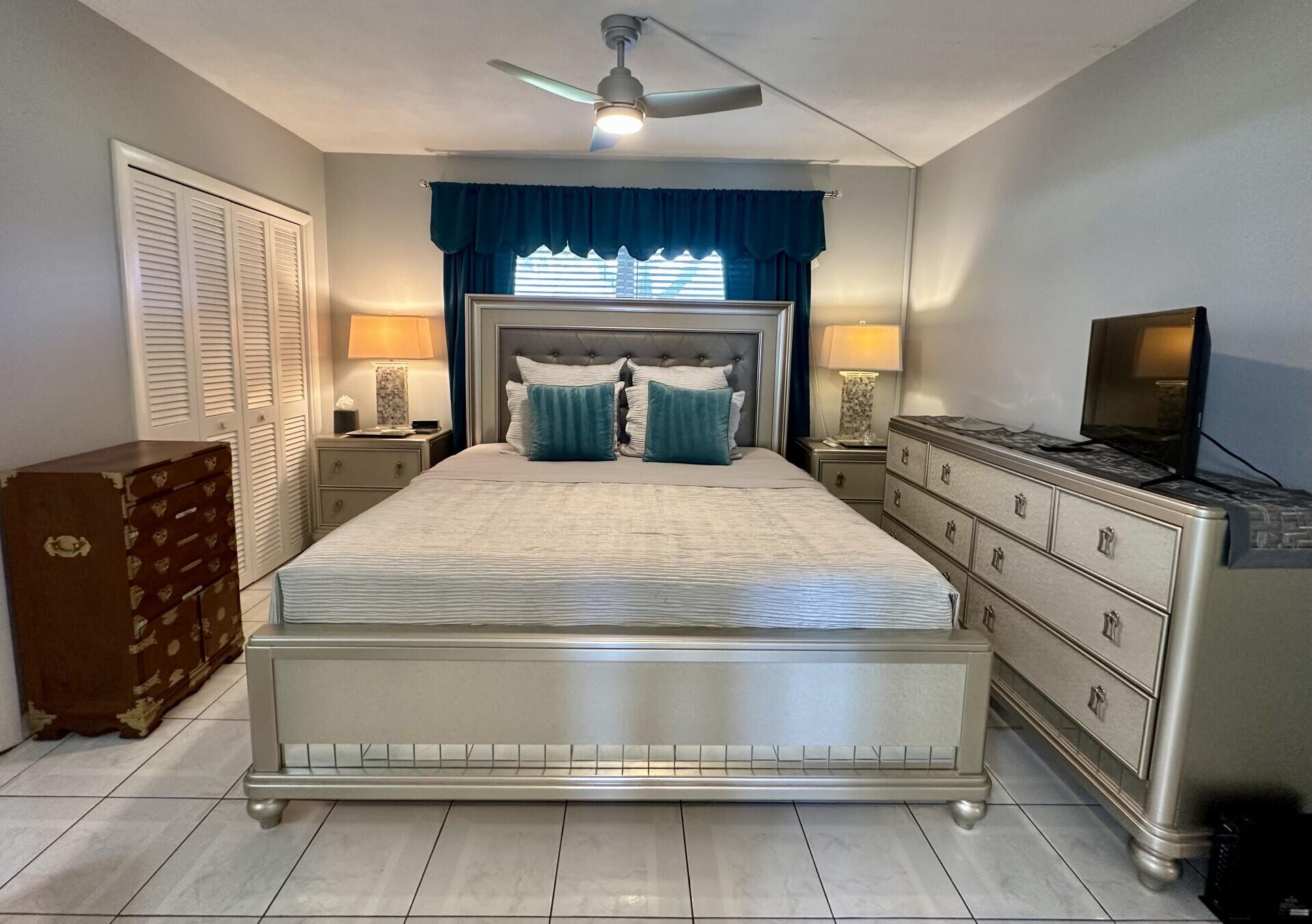 DELRAY COLONIAL INC - Residential Lease