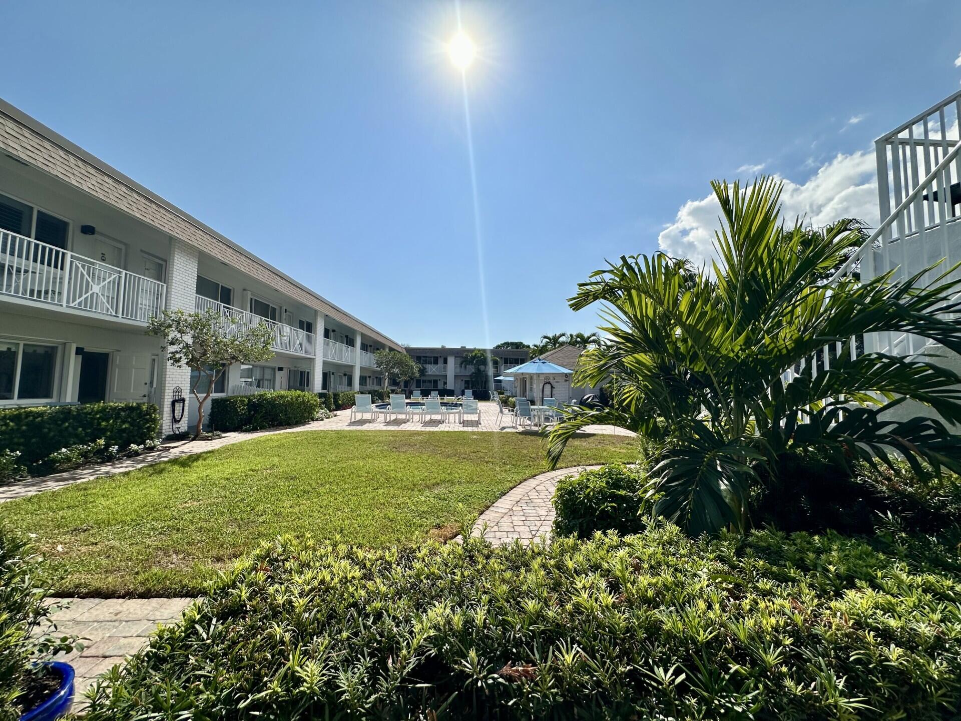 DELRAY COLONIAL INC - Residential Lease