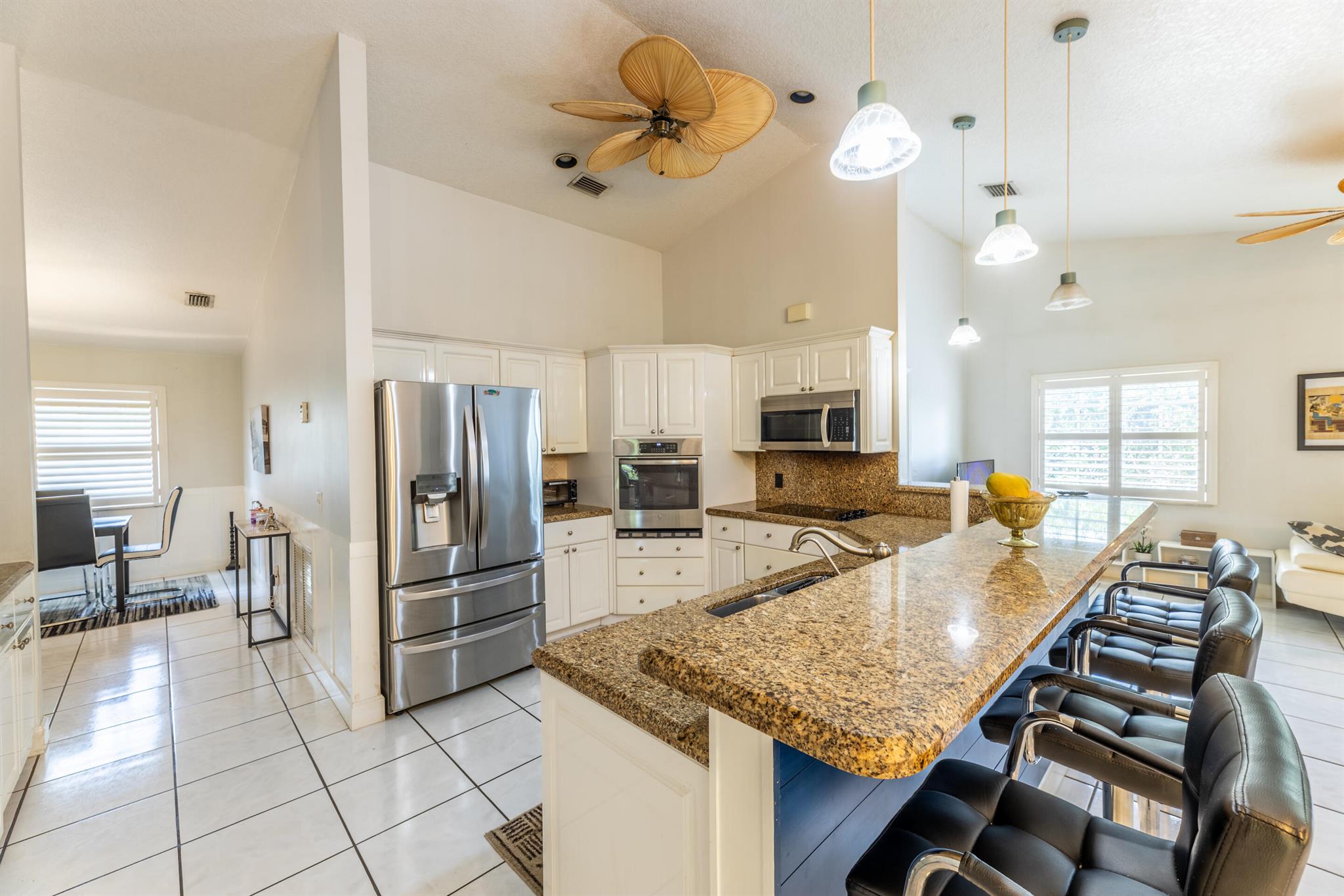 ALBERT LAKES GARDEN - Residential