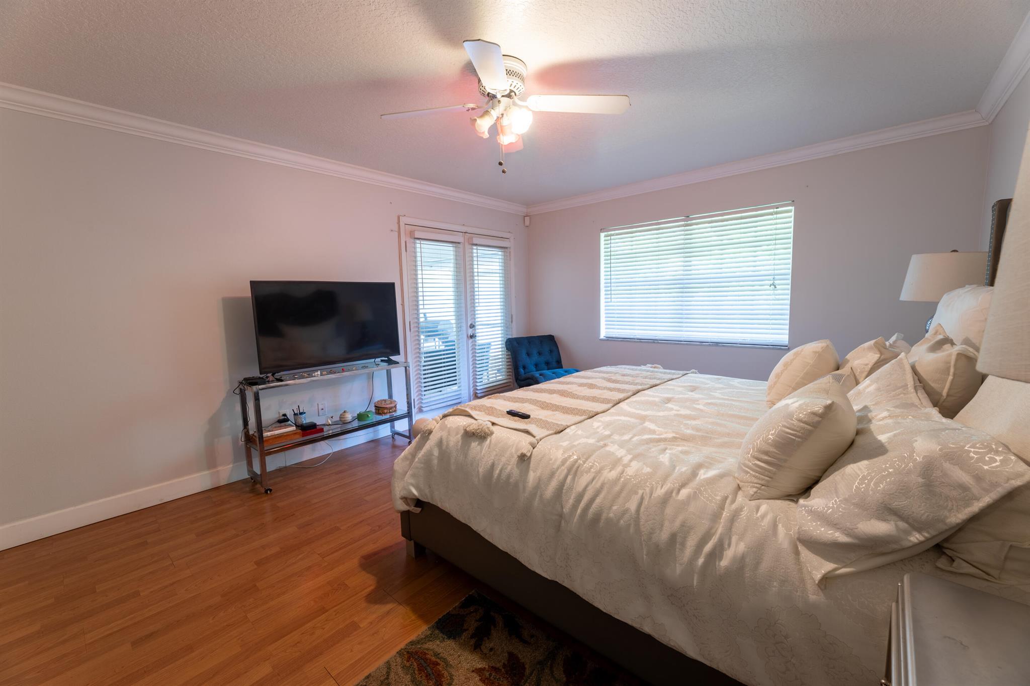 ALBERT LAKES GARDEN - Residential