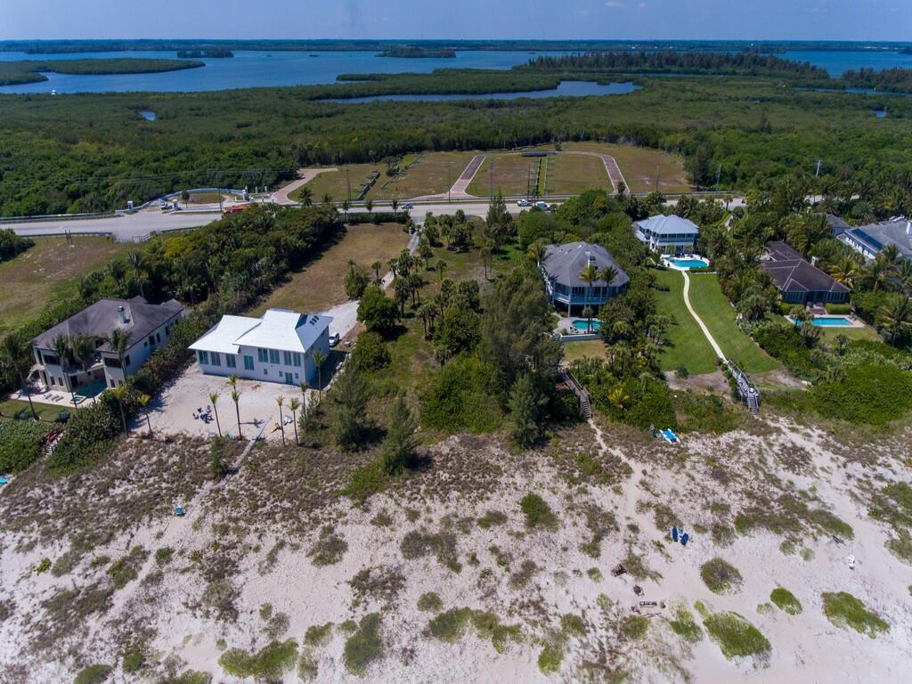 METES AND BOUNDS - Land