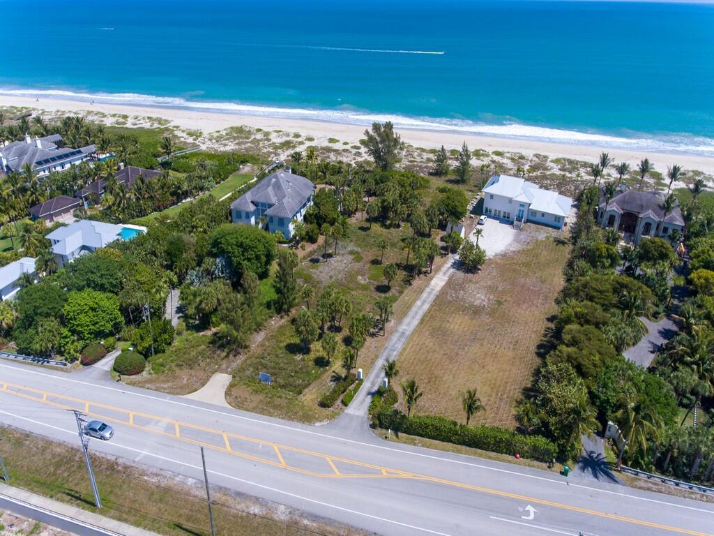 METES AND BOUNDS - Land