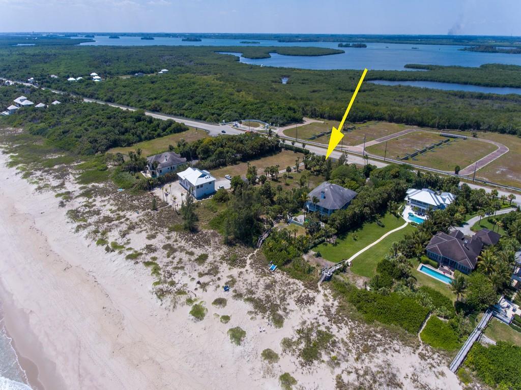 METES AND BOUNDS - Land