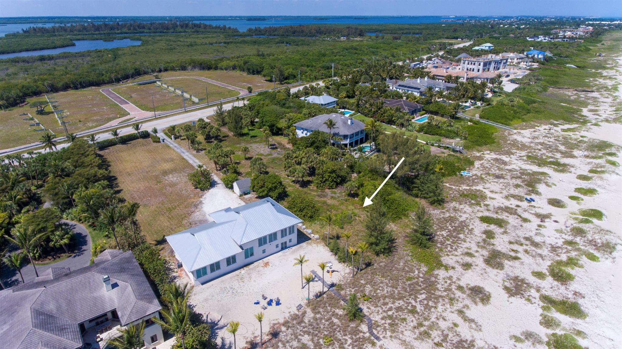 METES AND BOUNDS - Land