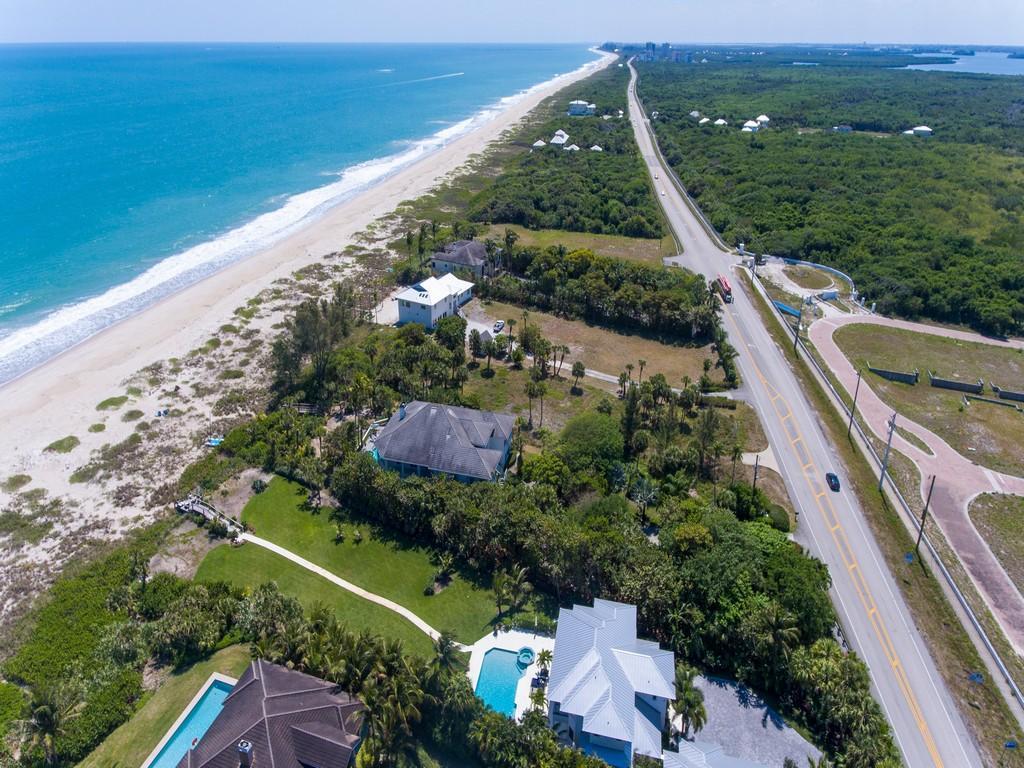 METES AND BOUNDS - Land