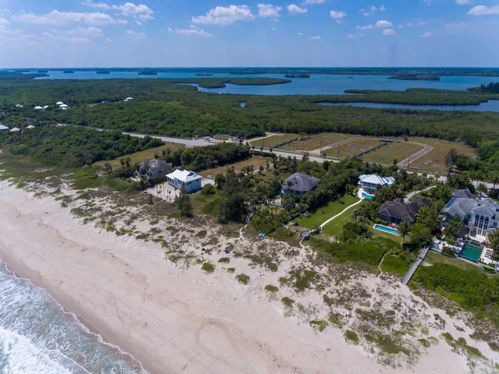 METES AND BOUNDS - Land