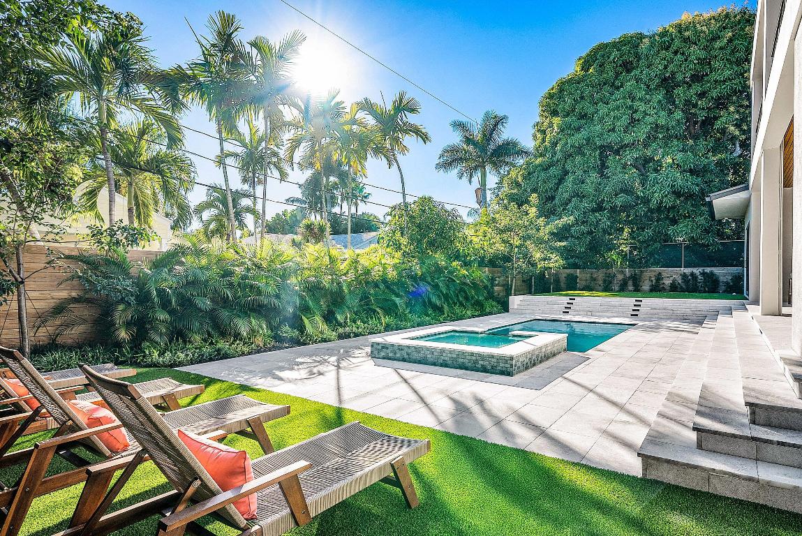 NORTH SHORE TERRACE PL 2 - Residential