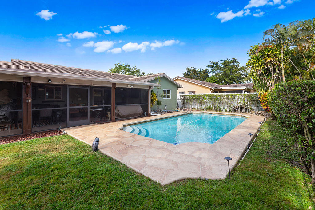 Brentwood Village - Residential