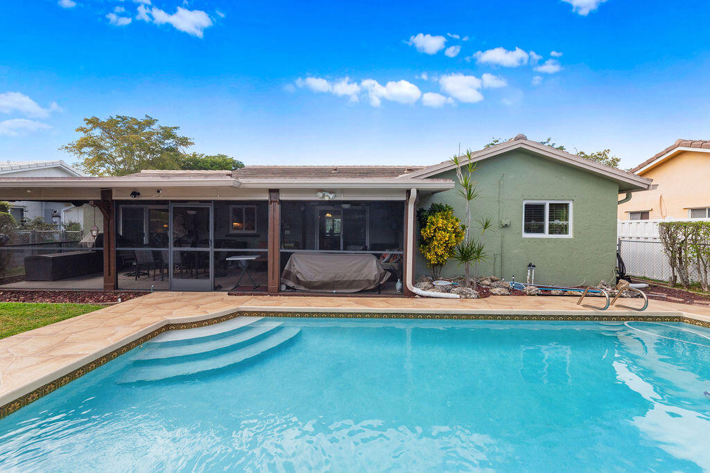 Brentwood Village - Residential