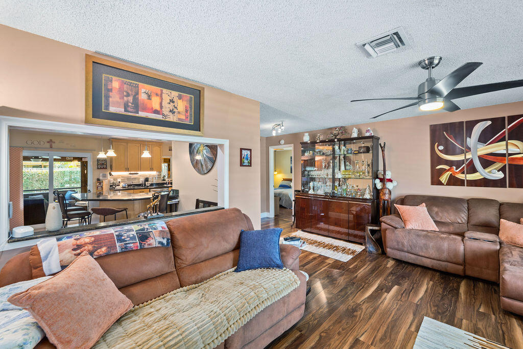 Brentwood Village - Residential