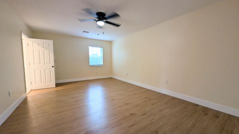 Tiny photo for 541 N 68th Way, Hollywood, FL 33024 (MLS # B26031695)