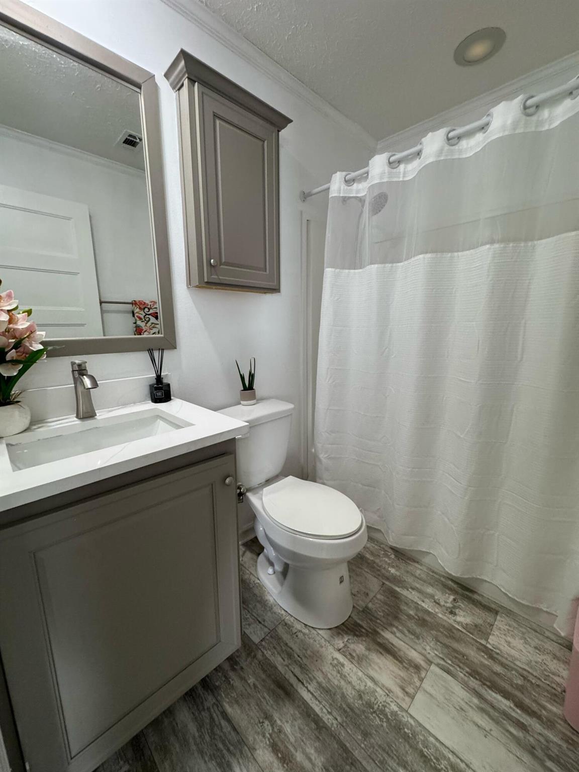 Lake Worth Village. - Residential