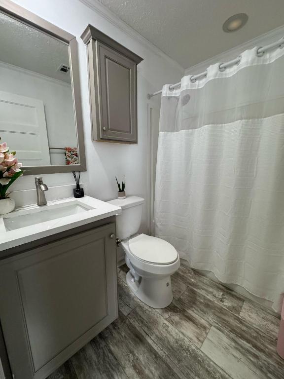 Lake Worth Village. - Residential