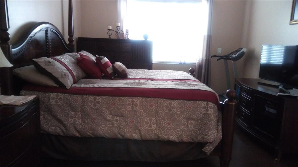 LENNOX ISLE - Residential