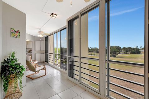 Tiny photo for 3951 Via Poinciana #415, Lake Worth, FL 33467 (MLS # R11156072)