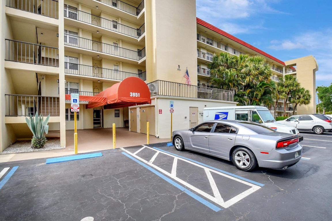 POINCIANA PLACE CONDO 1,2,8 AND 9 - Residential