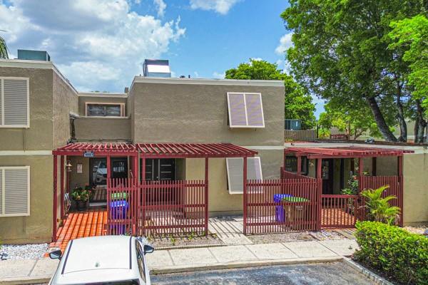 10911 Cypress Rd 10911