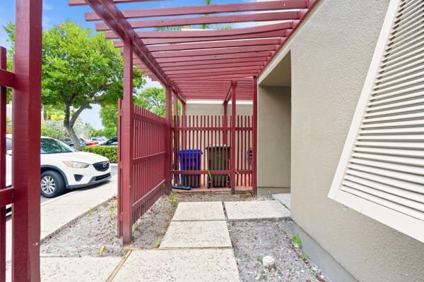 10911 Cypress Rd 10911