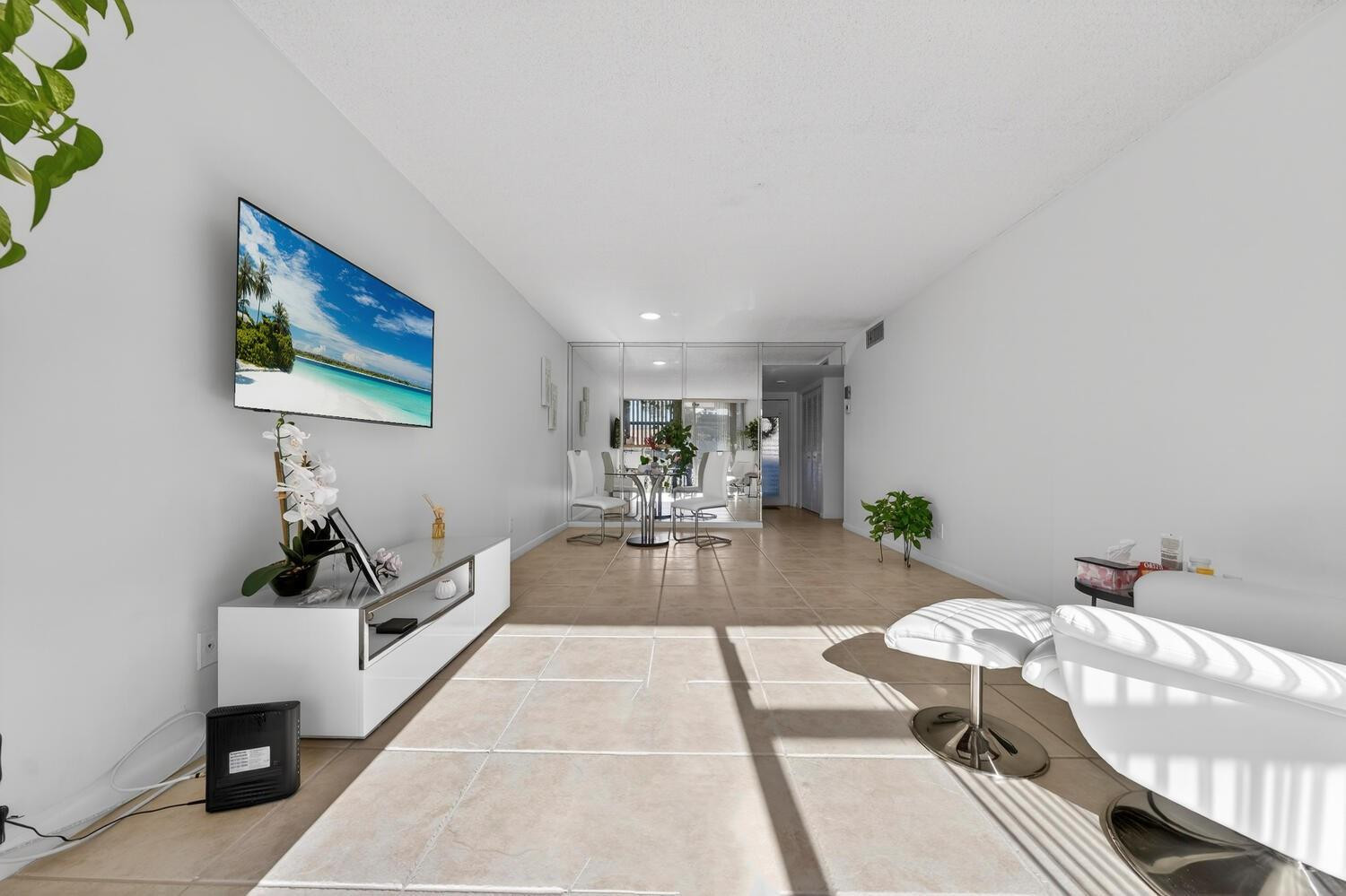 9281 Sunrise Lakes Boulevard 107