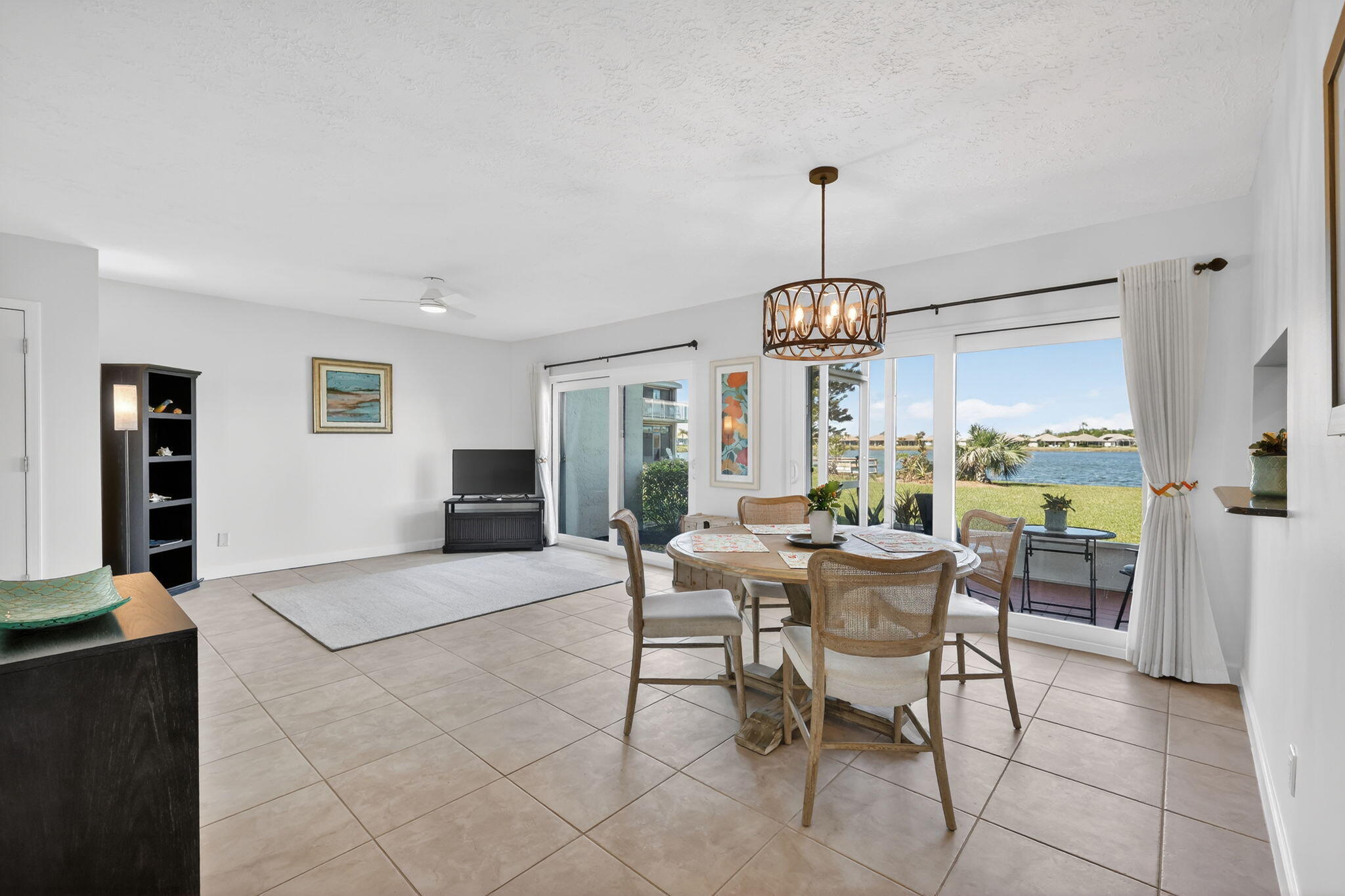 THE SANDS - Residential