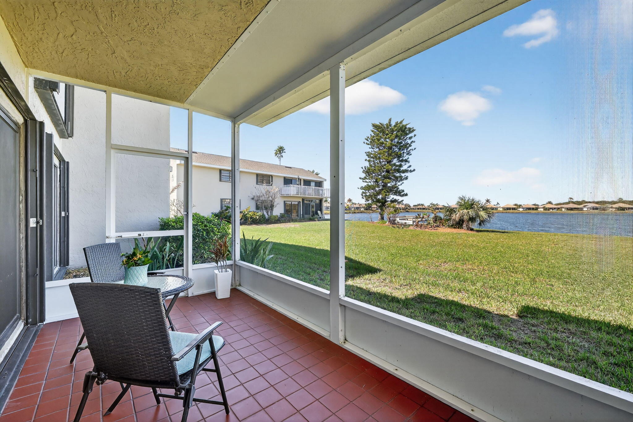 THE SANDS - Residential