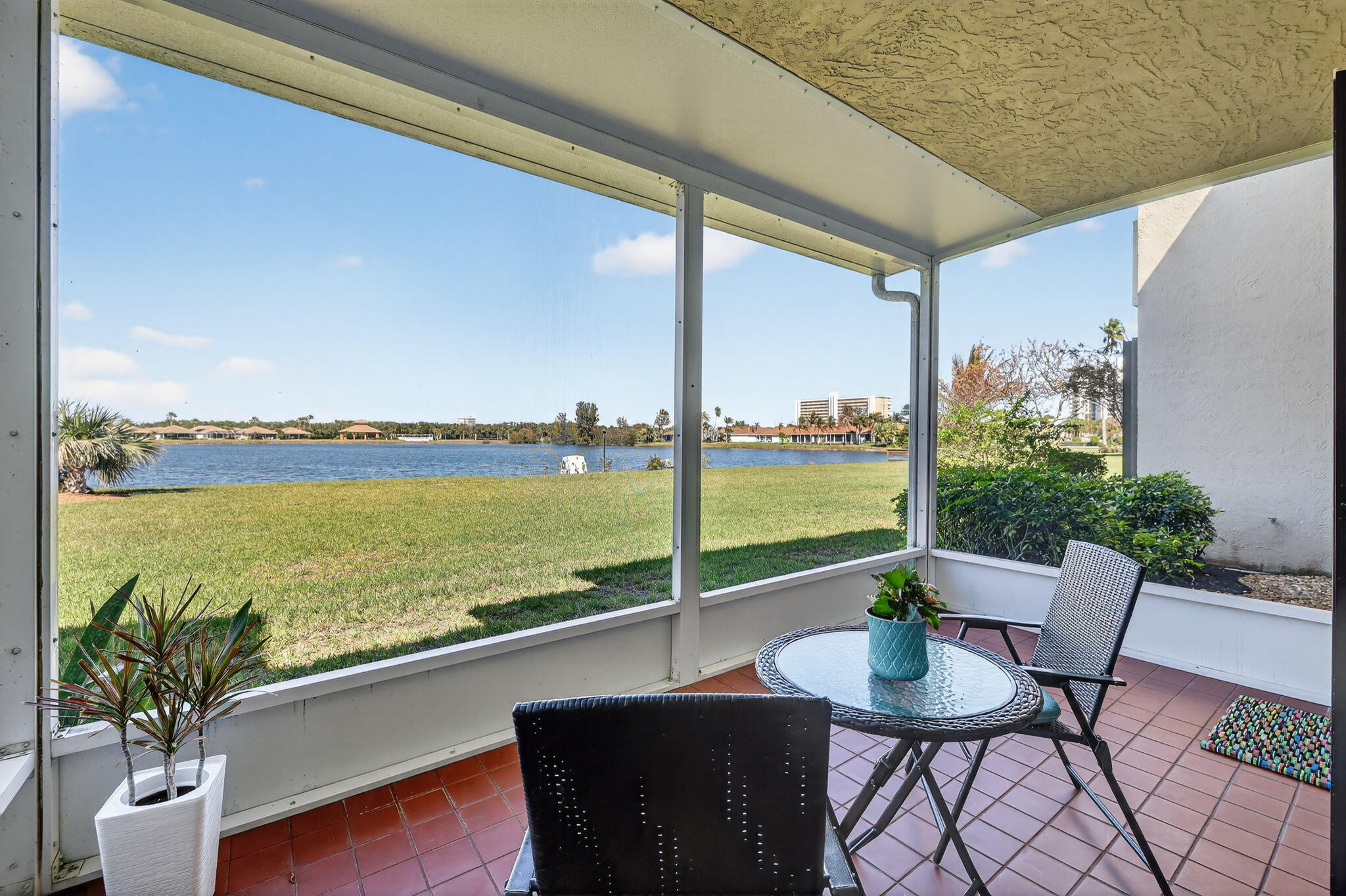 THE SANDS - Residential