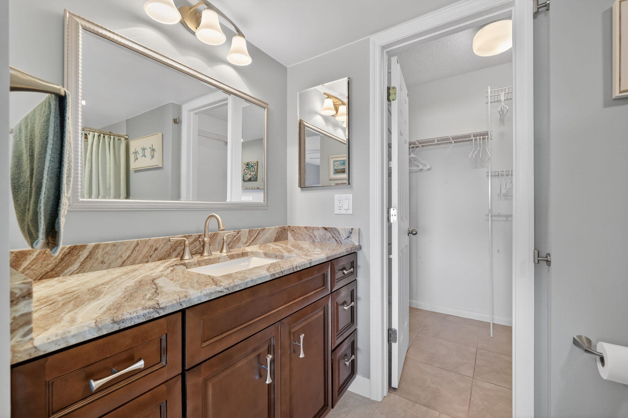 THE SANDS - Residential