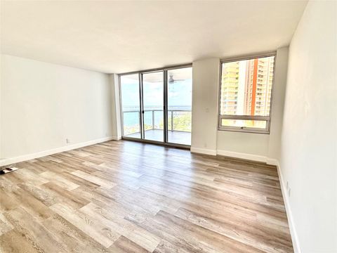 1541 Brickell Ave C-907 Miami FL 33129